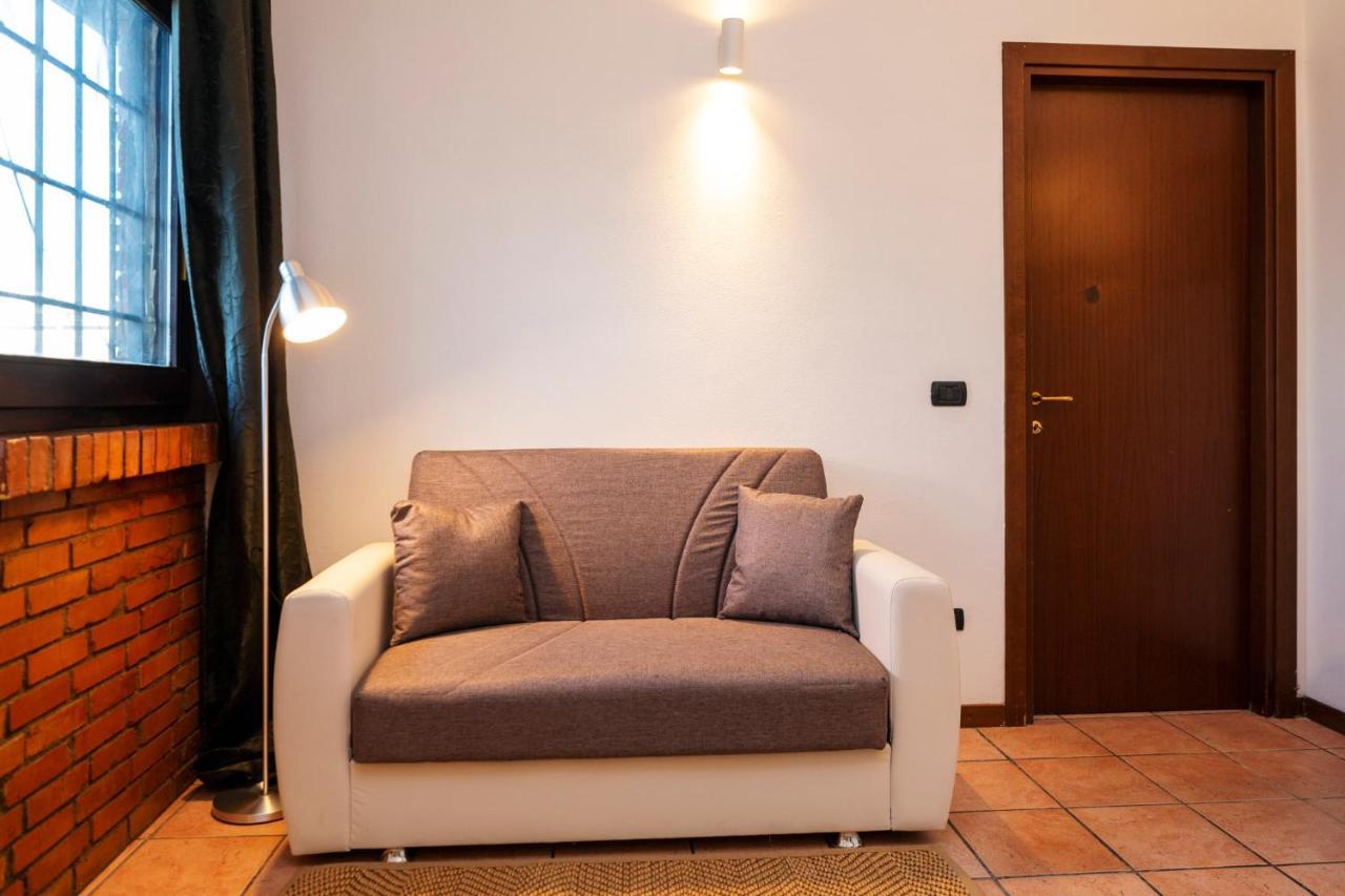 Residence San Raffaele 1 米兰 外观 照片