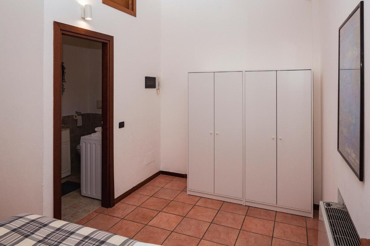Residence San Raffaele 1 米兰 外观 照片
