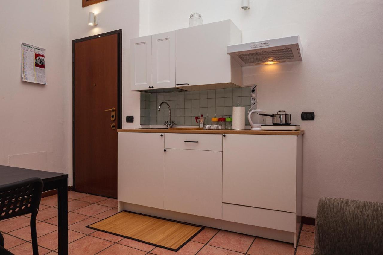 Residence San Raffaele 1 米兰 外观 照片